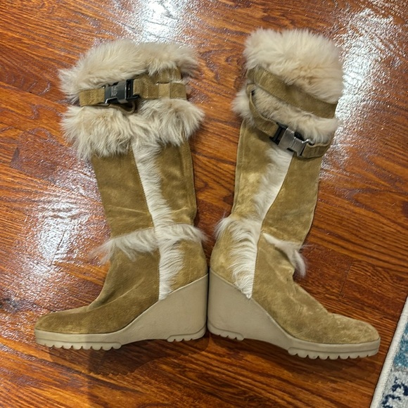 Coach Wedge Boots - Picture 1 of 7